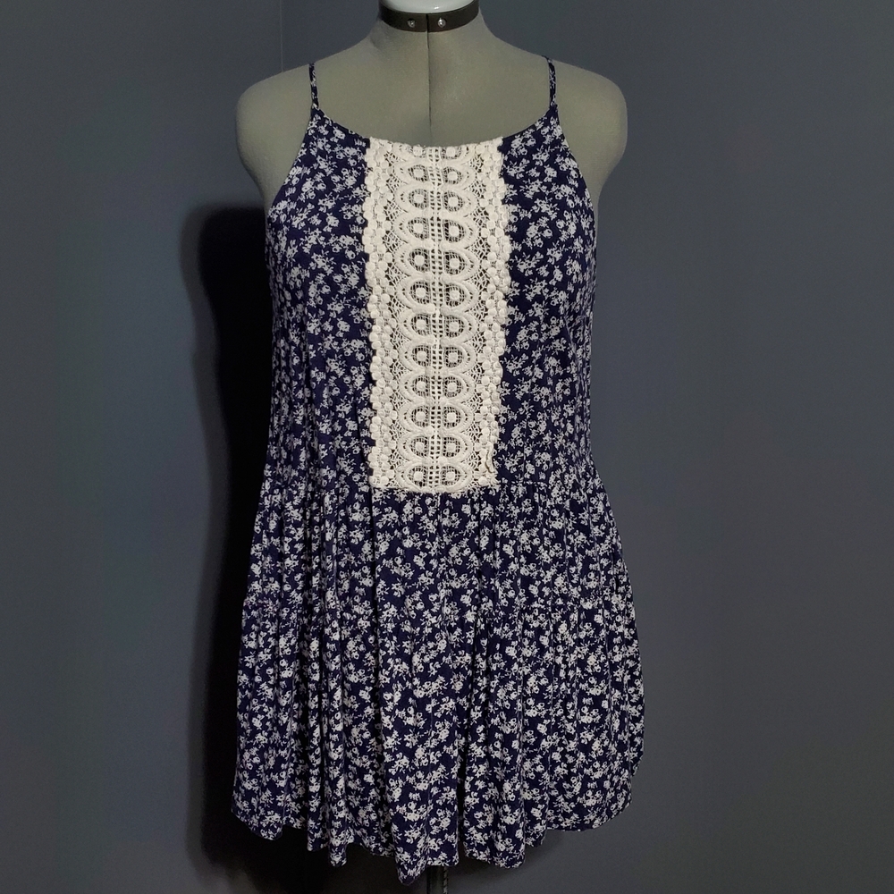 Altar'd State Blue and White Lace Accent Floral Mini Dress Size Large